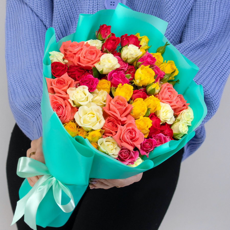 19 Кустовых Роз Микс (40 см.)