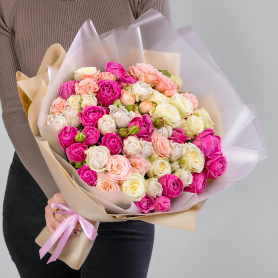 35 Кустовых Пионовидных Роз Микс (40 см.)